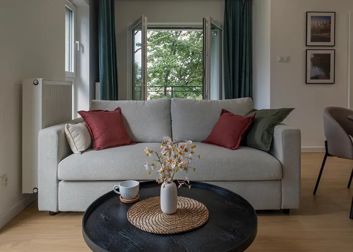 Spacious Apartments With Parking By Noclegi Renters