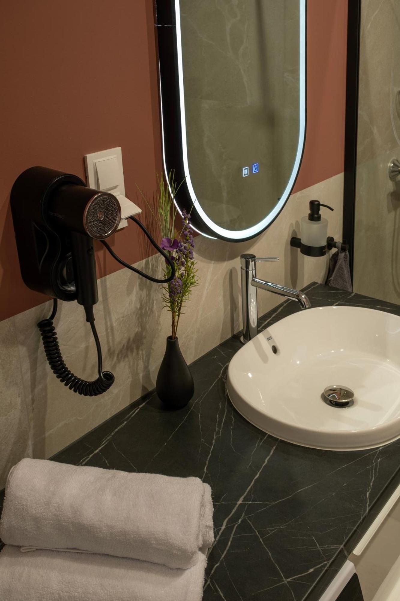 Spacious With Parking By Renters * Przemysl