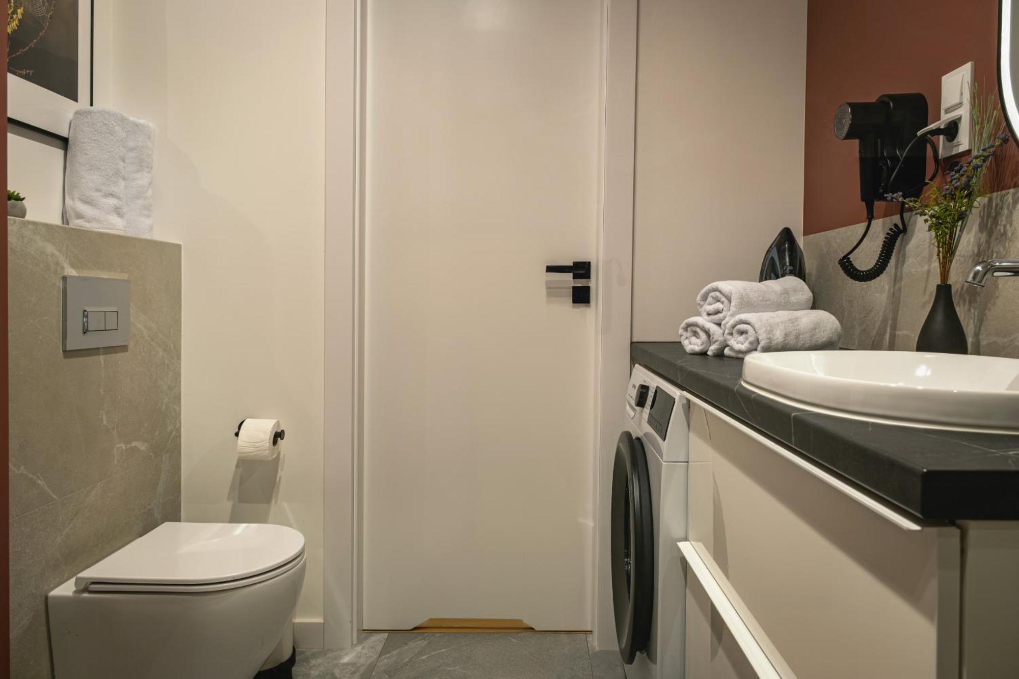 Spacious With Parking By Renters Apartment Przemysl